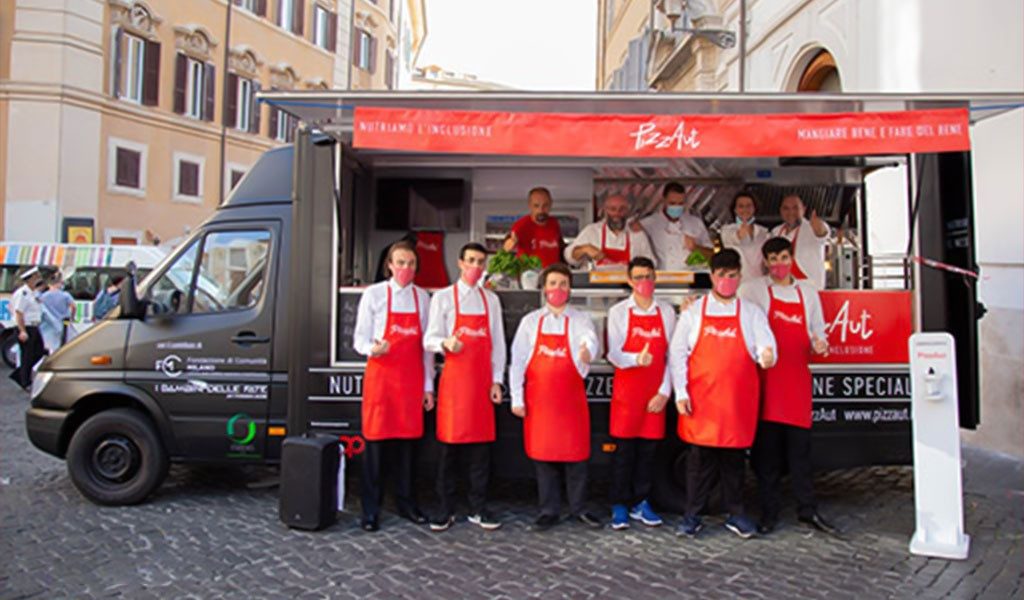 pizzaut_foodtruck